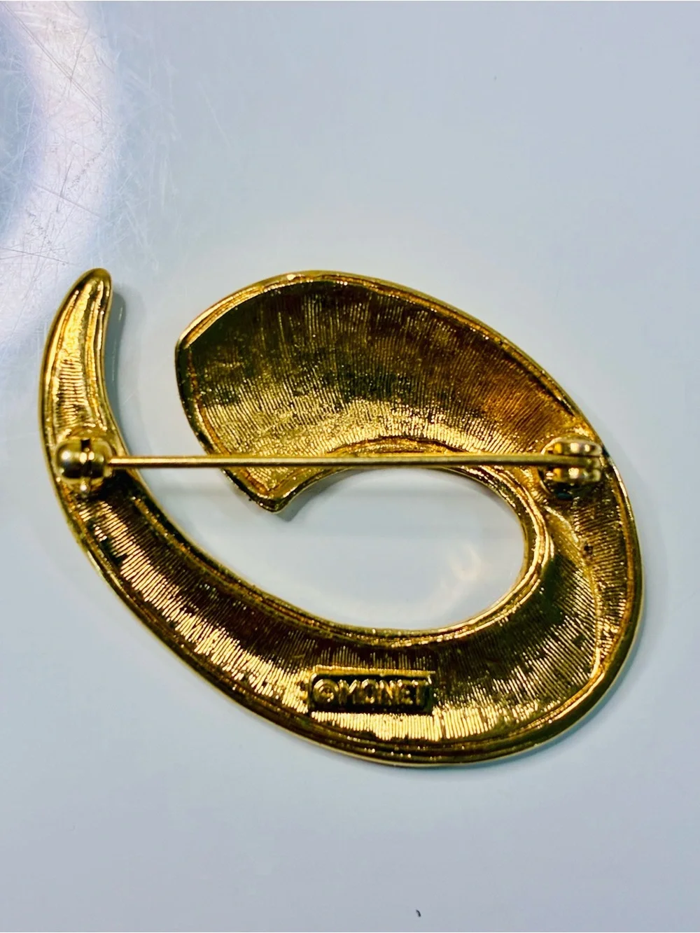 VTG 80s Monet Gold and Black Swirl Enamel Minimalist Brooch